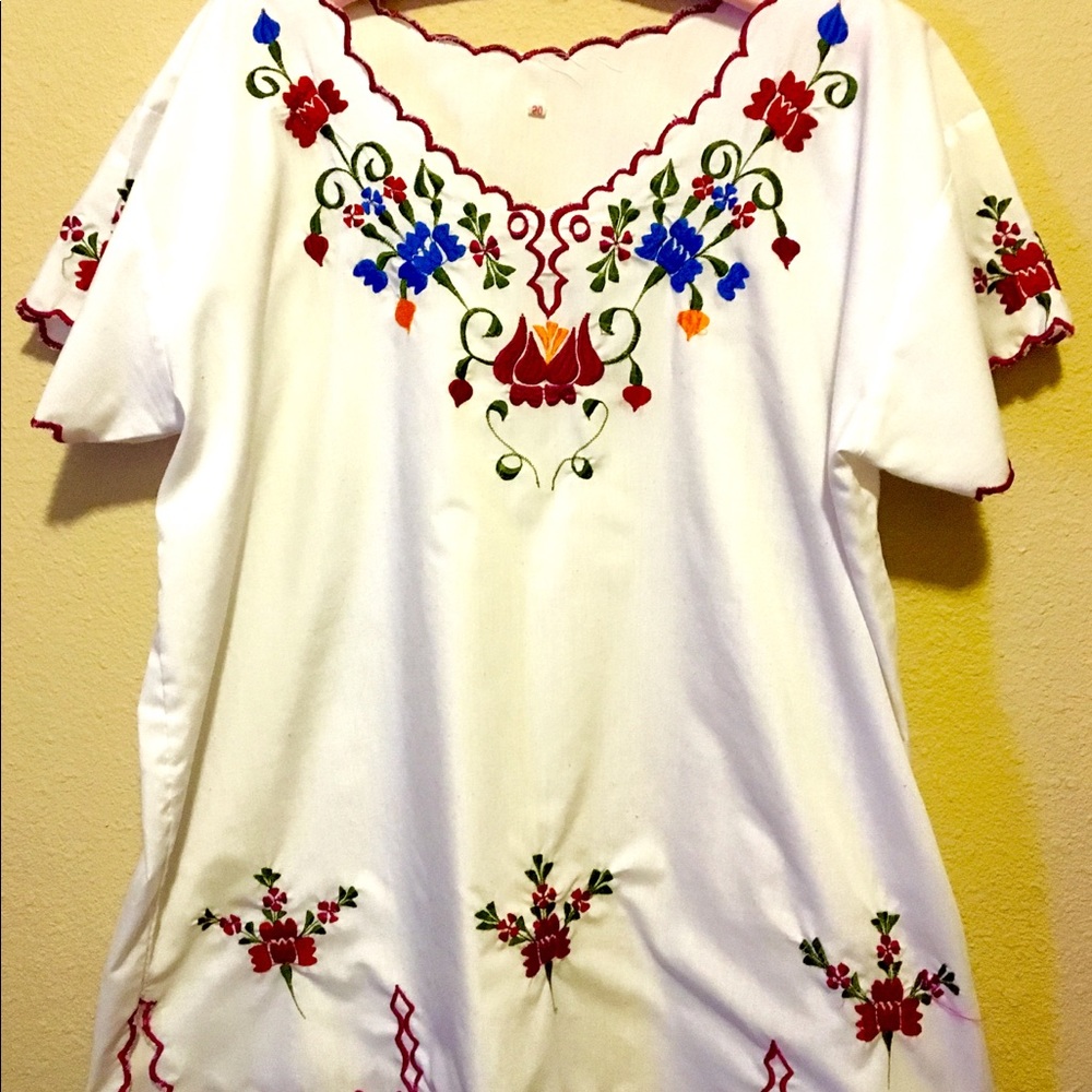 Embroidered linen shirt/blouse Central America